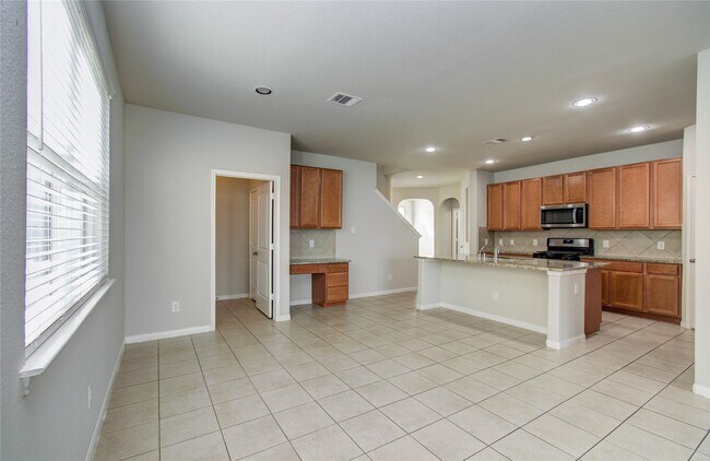 Building Photo - 24938 Pavarotti Pl