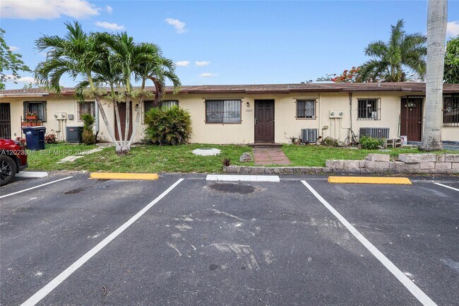 Foto del edificio - 28214 SW 143rd Ct