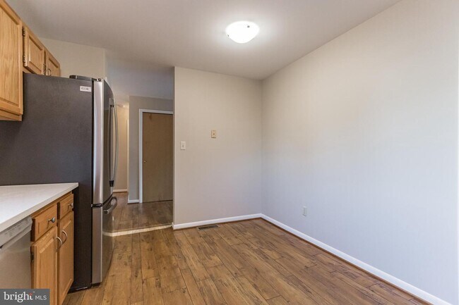 Building Photo - 109 Foxfire Dr
