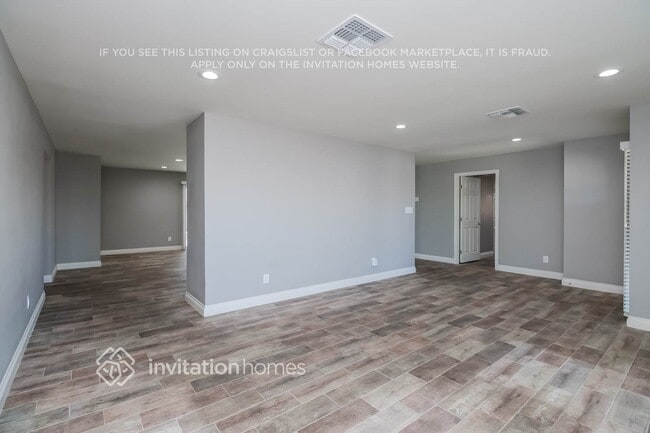 Building Photo - 1335 E Hermosa Dr