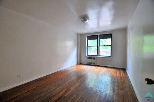 Building Photo - 111 Woodruff Ave