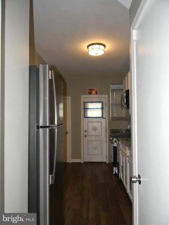 Foto del edificio - 3124 Normount Ave