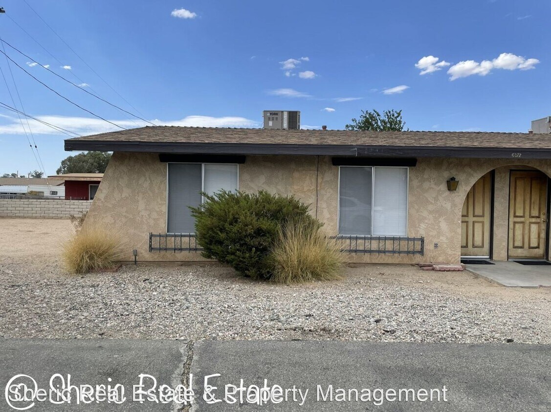 Foto principal - 2 br, 1 bath House - 6372 Smoke Tree Ave