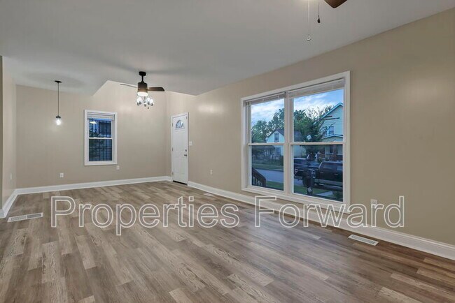 Foto del edificio - 908 E 12th Ave