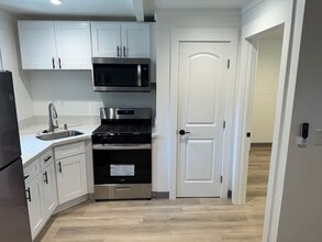 Building Photo - 5503 Old Redwood Hwy