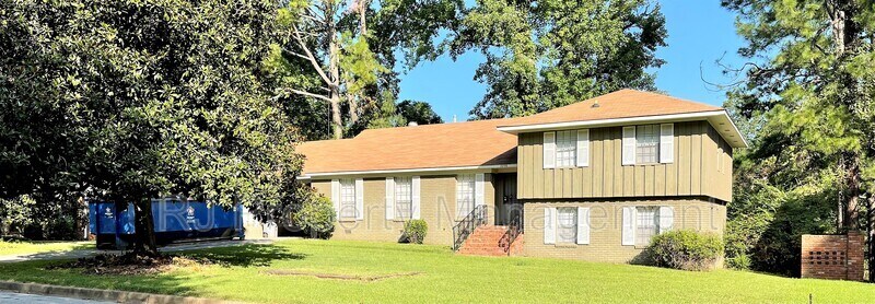 Primary Photo - 3058 Laurencekirk Rd