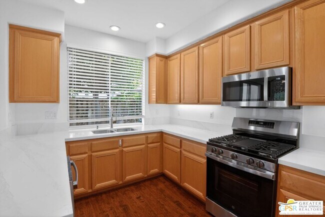 Foto del edificio - 2930 Hogan Pl