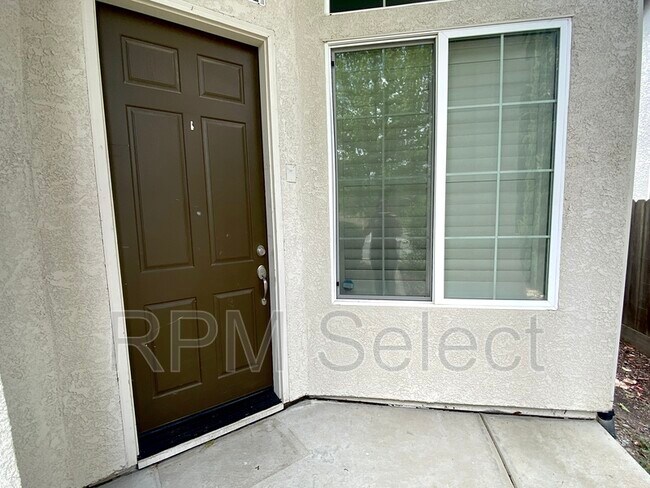 Building Photo - 637 Lavastone Dr