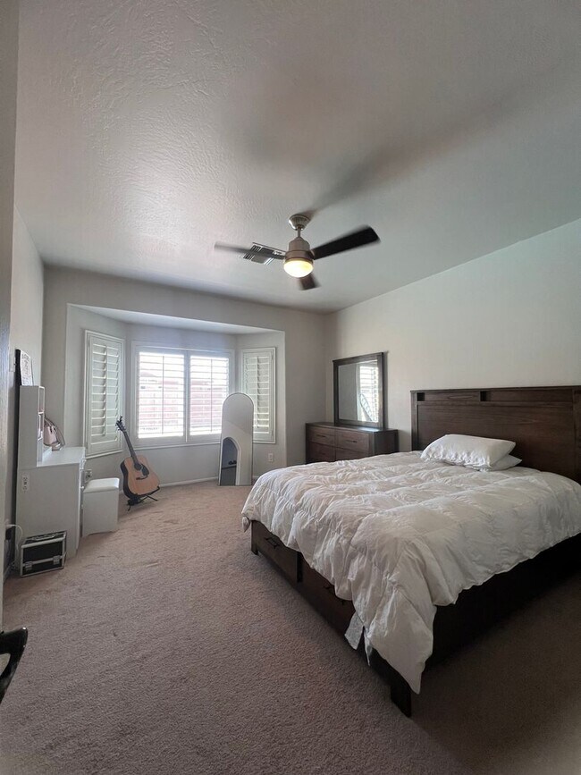 Building Photo - 3 Bedroom Single Family Home in Yuma