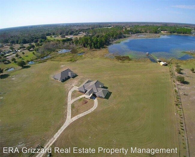 Foto del edificio - 4 br, 4 bath House - 10545 Lake Gary Rd