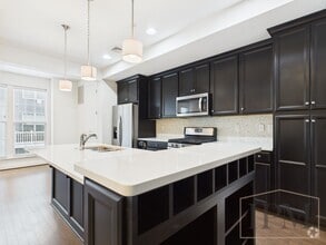 Building Photo - 416 Mayer Pl