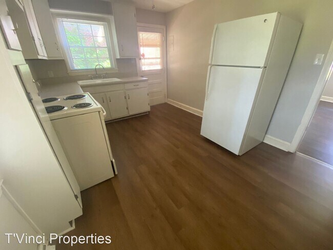 Building Photo - 3 br, 1.5 bath House - 3011 Dellwood Dr
