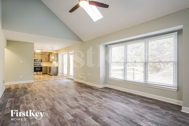 Foto del edificio - 3622 Two Oaks Dr