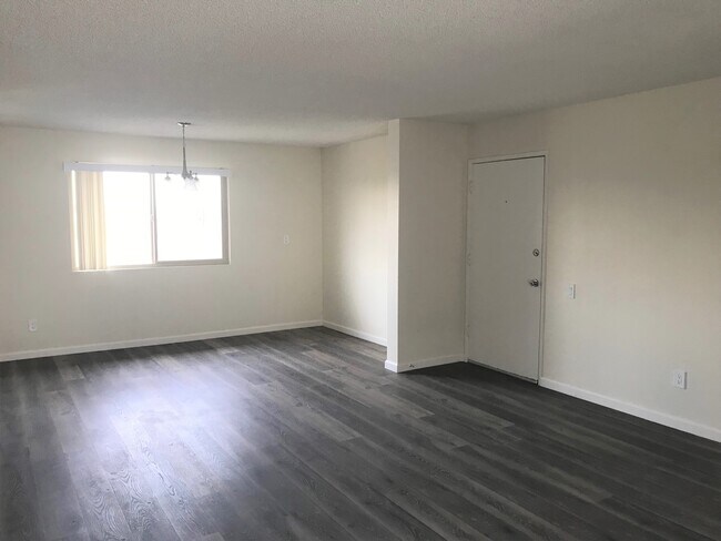 Foto del edificio - 2513 Ruhland Ave