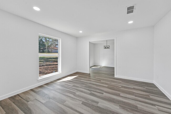 Foto del edificio - 205 Elmwood St