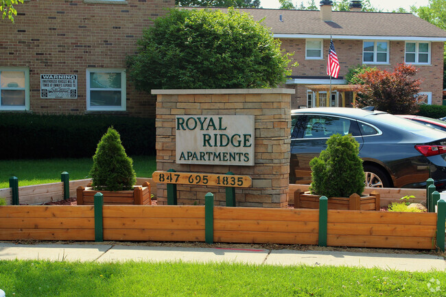 Royal Ridge Apartments