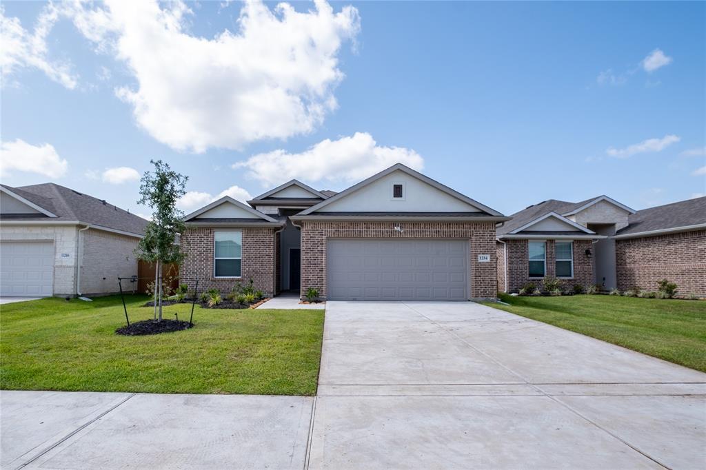 Primary Photo - 1214 Crescent Peak Dr