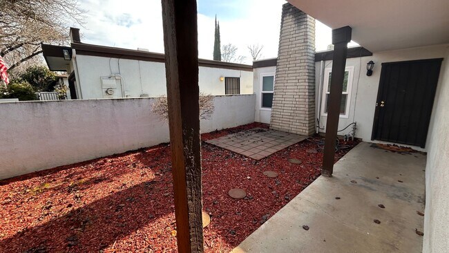 Foto del edificio - 2732 El Pasado Dr