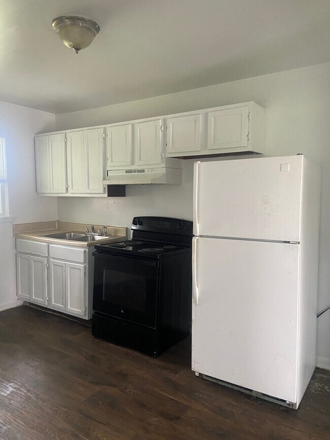 Foto del edificio - 208 15th Ave SW