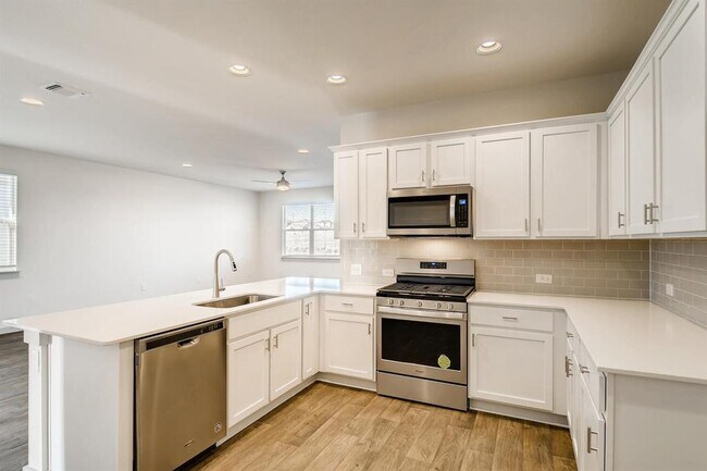 Foto del edificio - 13820 Clerk St