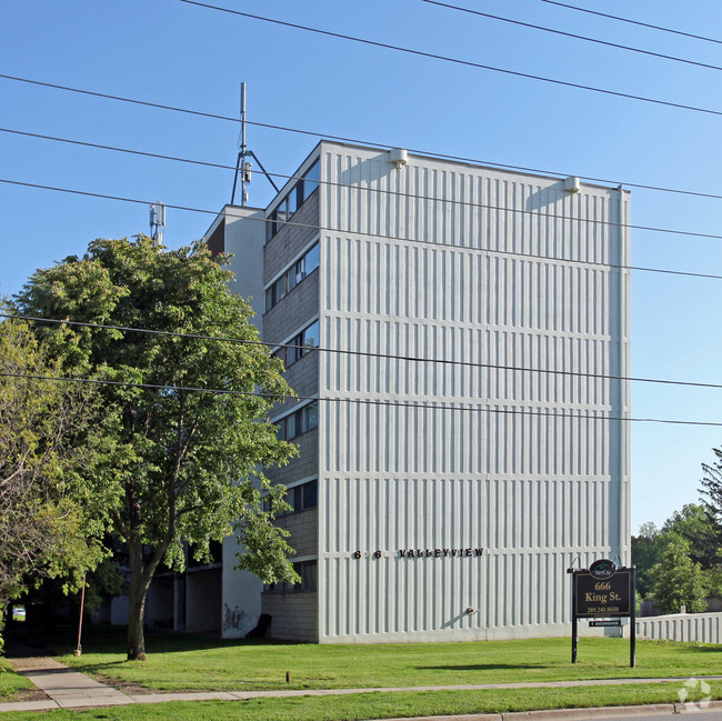 Building Photo - Valleyview Apartments