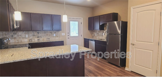 Building Photo - 1072 Hibiscus Dr