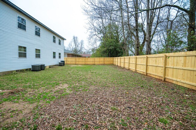 Building Photo - 3805 Colonial Park Cir SW