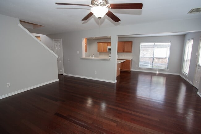 Foto del edificio - 1123 Andover Dr