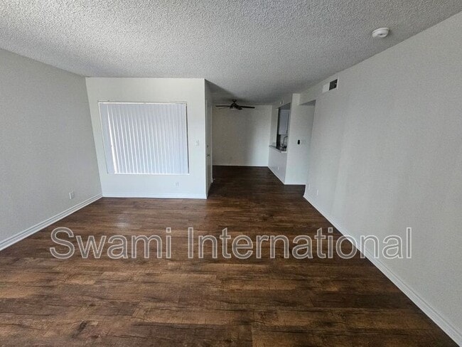 Foto del edificio - 926 Wilmington Blvd