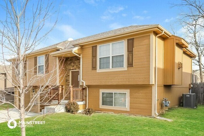 Foto del edificio - 803 Emerson Dr, Belton, MO 64012