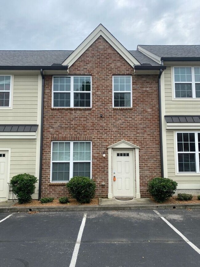 Foto del edificio - East Nashville Townhome For Rent!