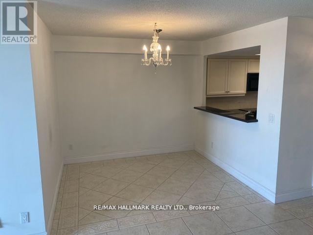 Building Photo - 33 Weldrick Rd E