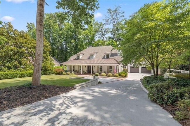 Foto del edificio - 3405 Valley Rd NW