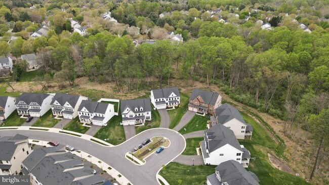 Foto del edificio - 7679 Cross Creek Dr