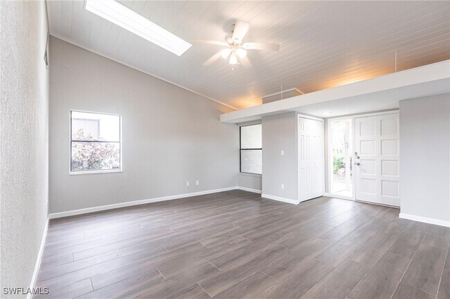 Building Photo - 16737 Pheasant Ct