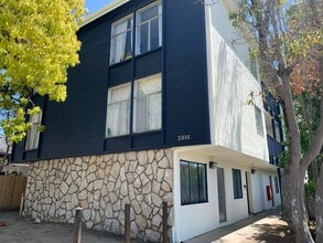 Building Photo - 2016 Blake St