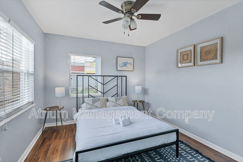Foto del edificio - 3806 W El Prado Blvd