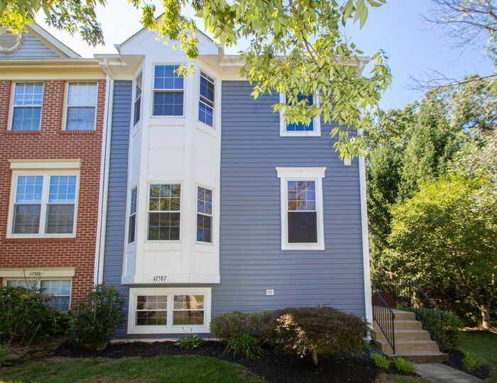 Primary Photo - 47587 Comer Square