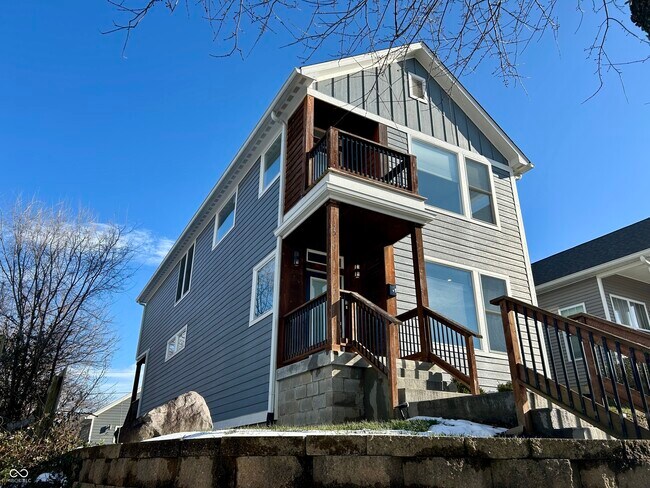 Foto del edificio - 2511 S Delaware St