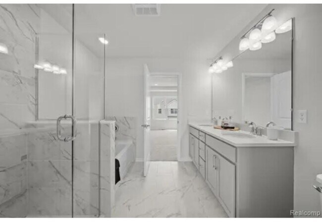 Foto del edificio - 1802 Salt Springs Dr