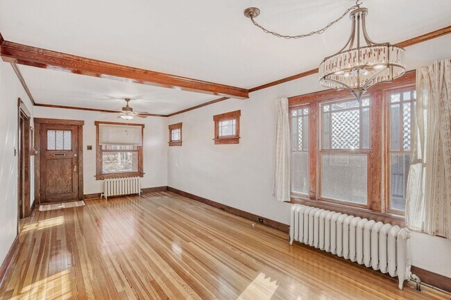 Foto del edificio - Wash Park Duplex Available Immediately