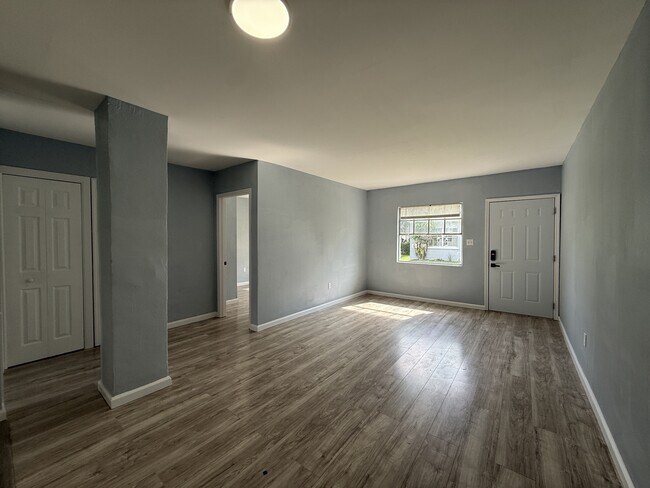 Foto del edificio - 3408 E Dr Martin Luther King Jr Blvd