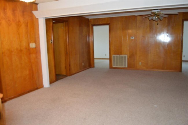 Foto del edificio - 17008 Mathis Rd