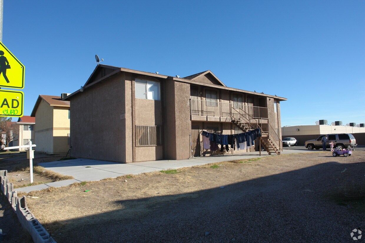 4811 E Craig Rd, Las Vegas, NV 89115 Apartments in Las Vegas, NV