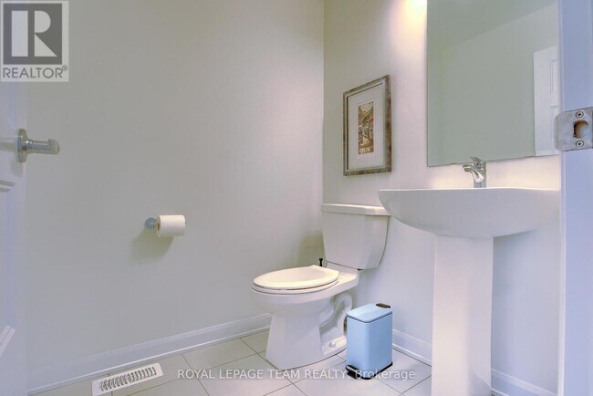 Building Photo - 108 Maynooth Ct