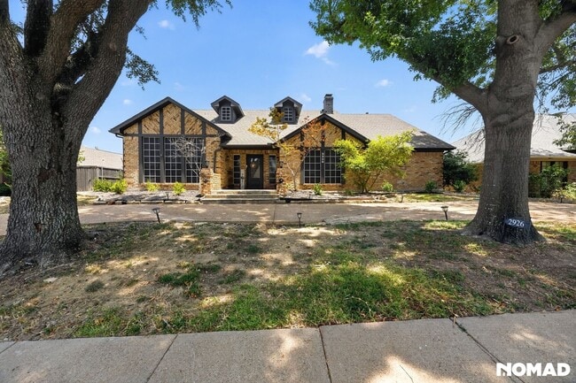 Building Photo - 2926 Apple Valley Dr