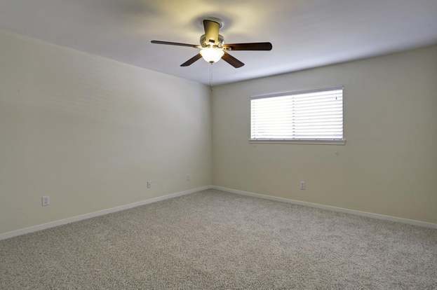 Foto del edificio - 10352 Longmont Dr
