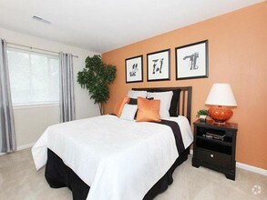 Henry on the Park Apartment Homes photo'