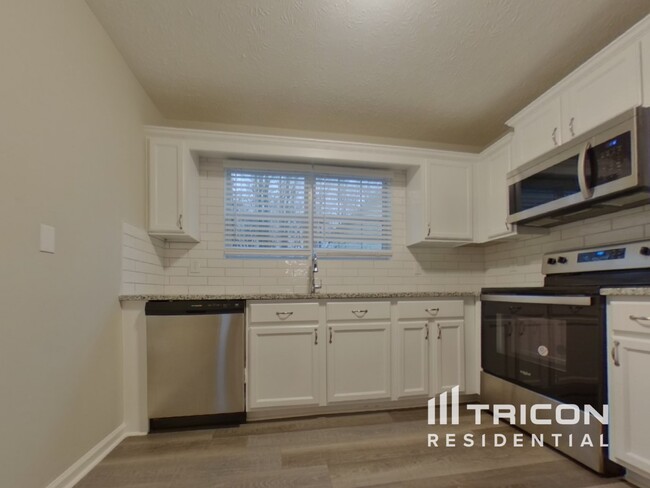 Foto del edificio - 142 Pin Oak Trail