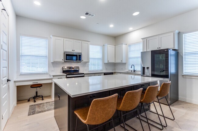 Foto del edificio - 540 S Coppell Rd